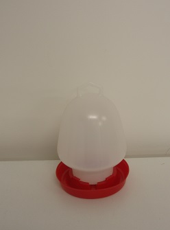 AVICO RED AND WHITE 1.5LT BUDGET POULTRY WATERER AVICO RED AND WHITE 1.5LT BUDGET POULTRY WATERER